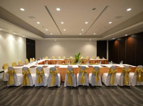 Grand Southsea Khaolak Beach Resort