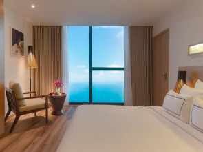 Starcity Hotel & Condotel Beachfront Nha Trang