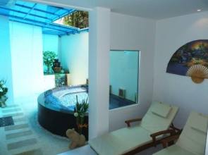 Kata Beach Center Hotel