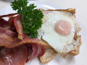 Stansbury Holiday Motel