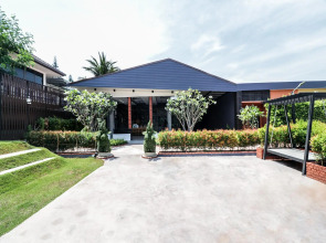 Baan Noppadol Hua Hin Loft Hotel