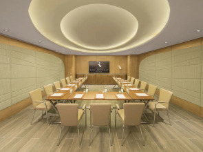 The Retreat Palm Dubai MGallery by Sofitel