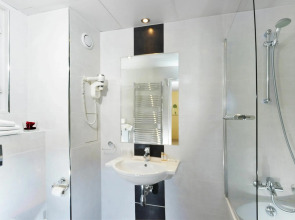 Hotel Carladez Cambronne