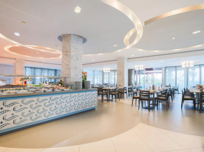 Vassos Nissi Plage Hotel & Spa