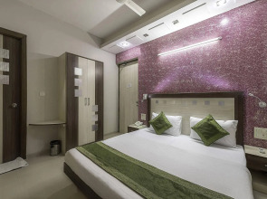 Treebo Rockwell Plaza