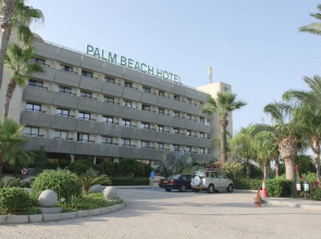 Palm Beach Hotel & Bungalows