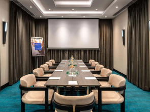 Отель Radisson Blu Leogrand