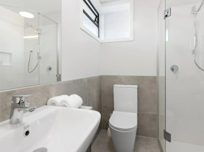 The Parnell Hotel & Conference Centre