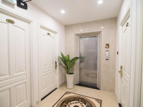 Bin Bin Hotel 7 - Near Ton Duc Thang University