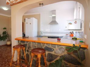 1090 Villa las Flores