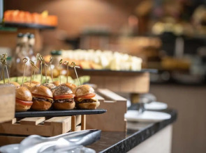 Отель Oh Nice Caledonia