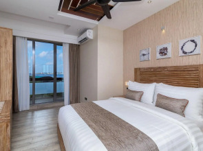 Отель Samann Grand