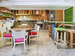 Will & Tate City Stay