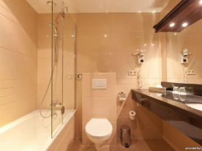 XO Hotels Blue Tower