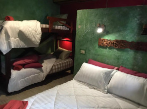 Shanti Lodge Bangkok