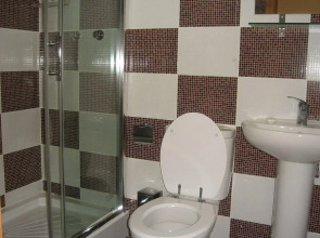 DownTown Guest House