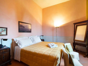 Residenza dEpoca Torre Dei Lari