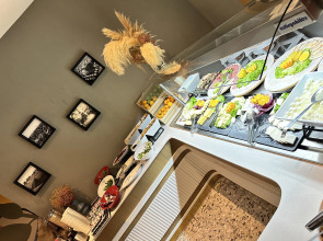 Edition Old City Hotel