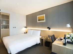 Arirang Hill Dongdaemun