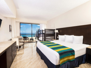 Crown Paradise Club Cancun All Inclusive