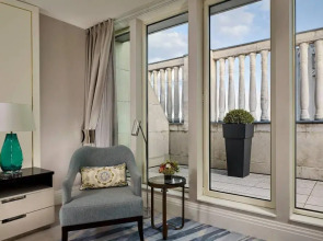 Отель Al Habtoor Palace