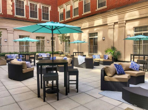 DoubleTree by Hilton Boston - Downtown