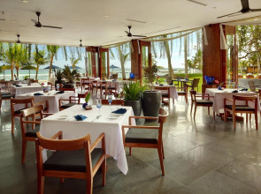 Отель Candi Beach Resort and Spa