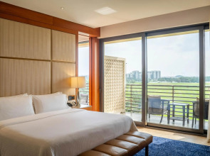 VOGO Abu Dhabi Golf Resort & Spa