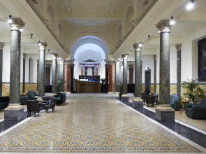 Отель The Building