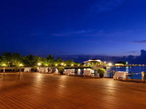 Adaaran Select Huduran Fushi