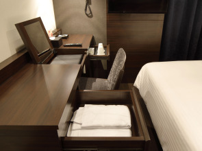 Red Roof Inn & Suites Osaka - Namba/Nippombashi