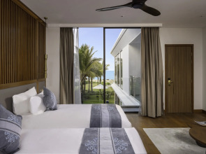 Wyndham Hoi An Royal Beachfront Resort & Villas