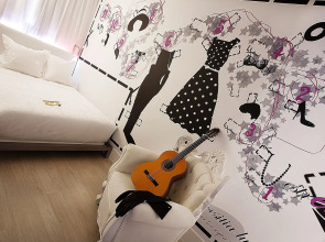 Отель DormirDcine Madrid