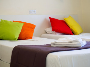 Huli Hotel & Apartments