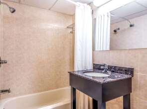 Super 8 by Wyndham North Bergen NJ/NYC Area