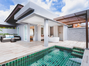 Twin Lotus Resort and Spa - Adults Only