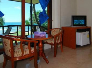 Lanta Nice Beach Resort