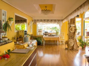 Universal Apartamentos Laguna Garden