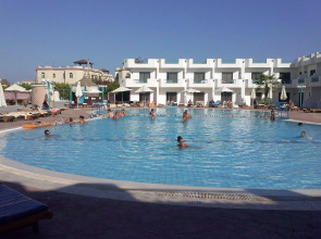 Sharm Cliff Resort