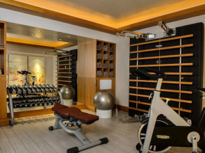 Five Seas by Inwood Hotels