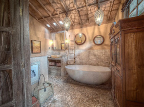 BALQUISSE Heritage Hotel