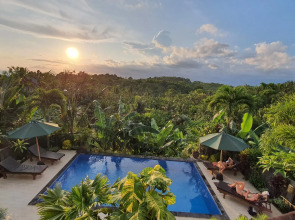 Kelingking Sunset Point