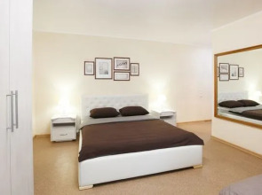 Апартаменты КЛАВИС на ул. Сурикова, д. 4