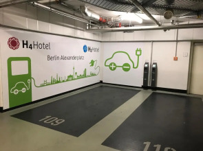 H4 Hotel Berlin Alexanderplatz