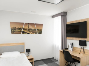 Waw Hotel Airport Okecie