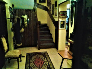 Leyla Guesthouse Castel