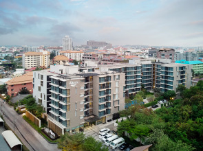 Altera Hotel and Residence