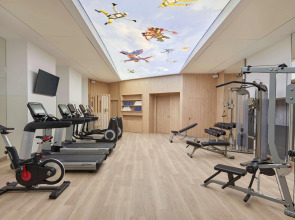 Отель Hyatt Centric Gran Via Madrid