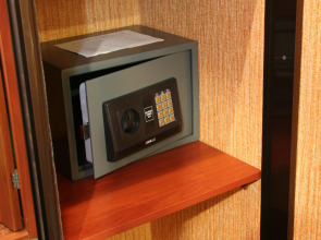 Отель Эсмеральд