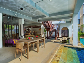 Отель Truntum Kuta